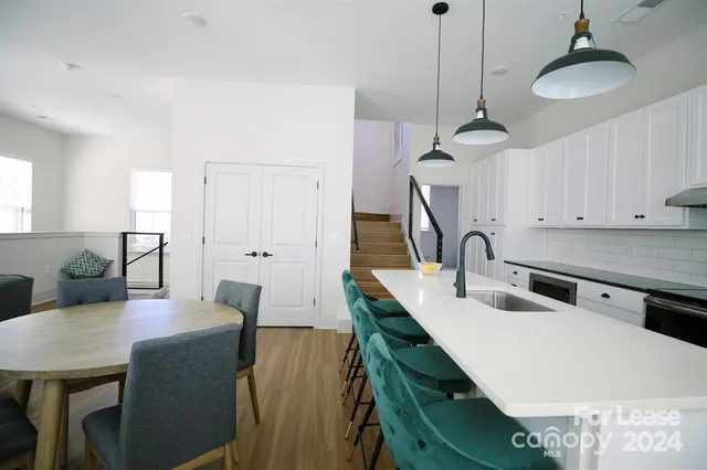 $2,336 | 4106 Anker Haus Drive, Unit B1, Charlotte, NC 28205