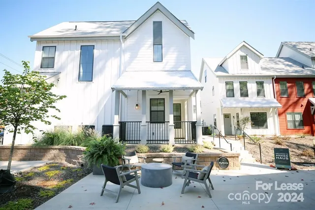 $2,336 | 4106 Anker Haus Drive, Unit B1, Charlotte, NC 28205