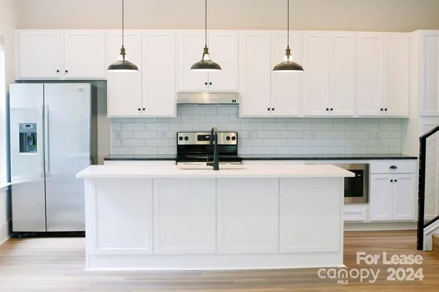 $2,336 | 4106 Anker Haus Drive, Unit B1, Charlotte, NC 28205