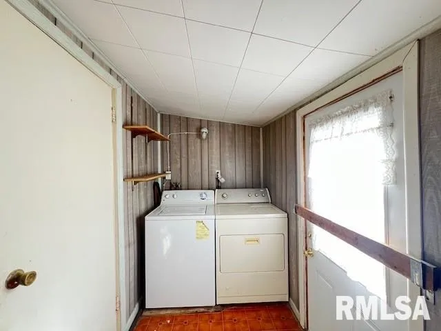 $69,900 | 652 South Henderson Street, Galesburg, IL 61401