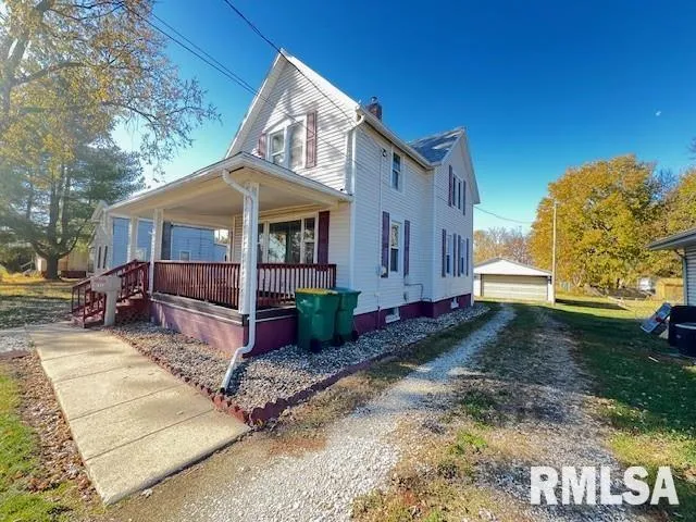 $69,900 | 652 South Henderson Street, Galesburg, IL 61401