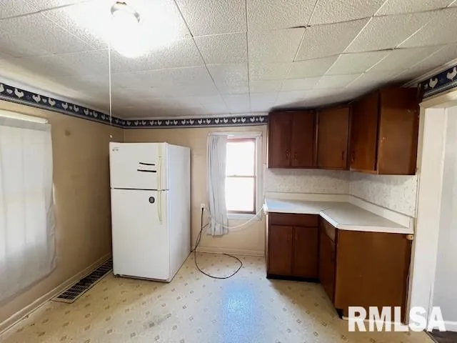 $69,900 | 652 South Henderson Street, Galesburg, IL 61401