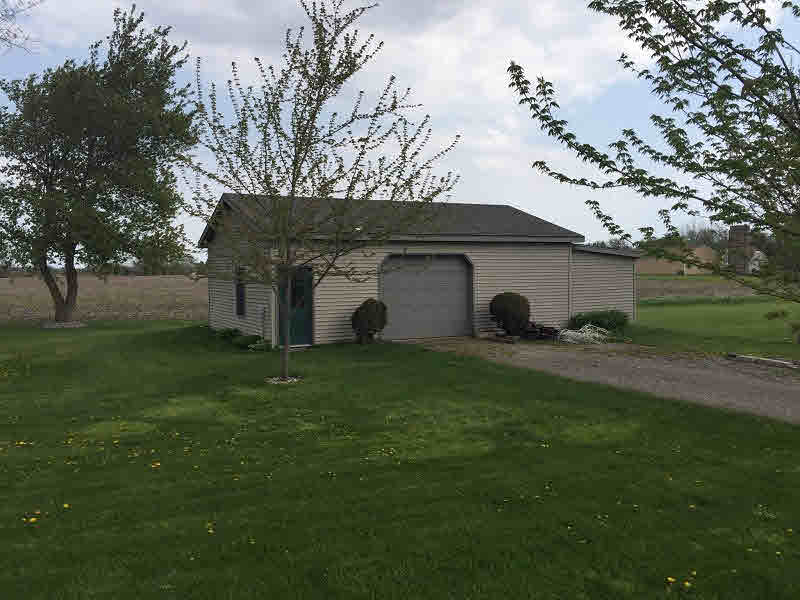 2310 South Nine Mile Road Kawkawlin, MI 48631 - Photo 10 of 23
