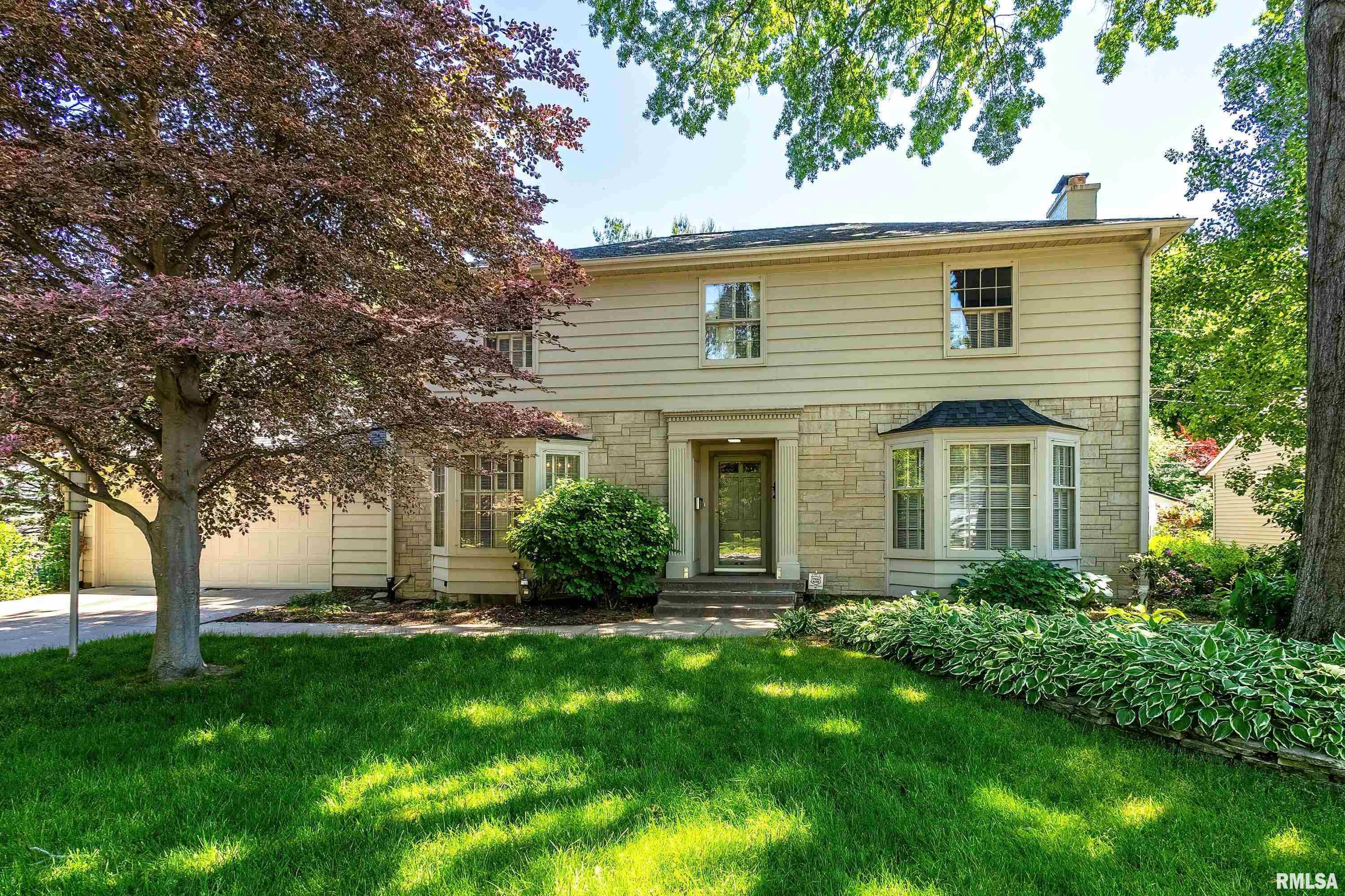 2213 Fairhaven Road Davenport, IA 52803 - Photo 1 of 40 Gallery Image 1