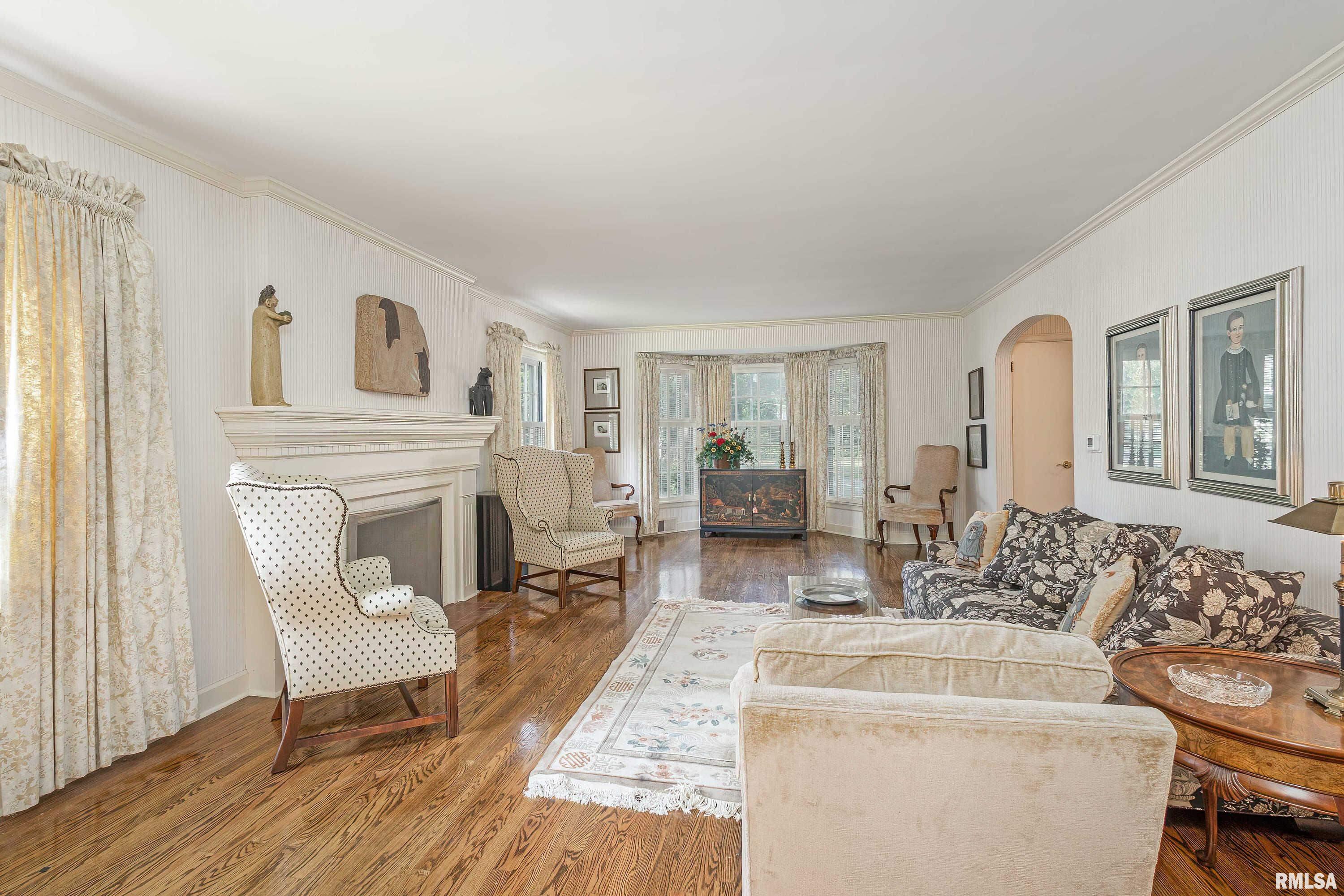 2213 Fairhaven Road Davenport, IA 52803 - Photo 15 of 40 Gallery Image 15