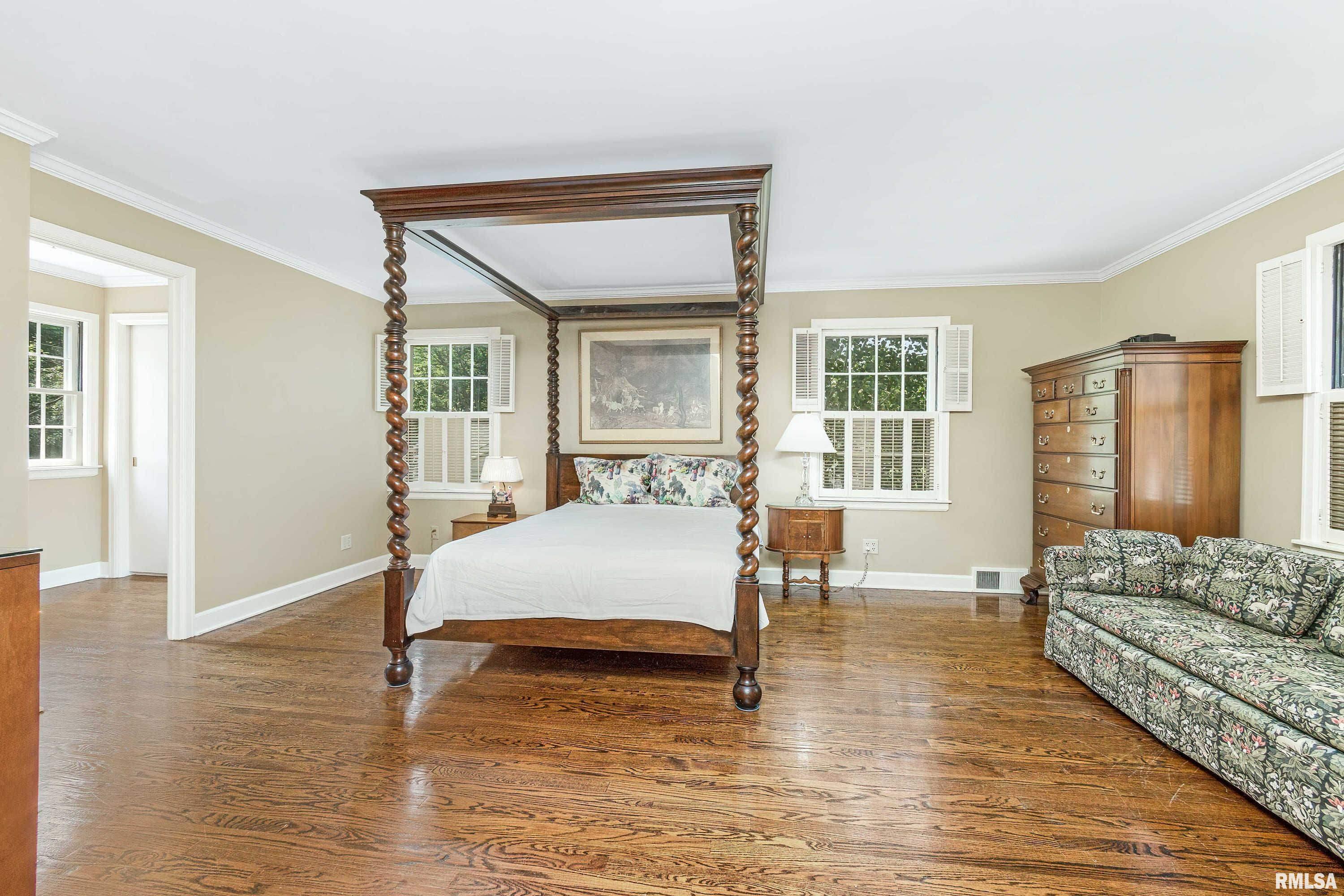 2213 Fairhaven Road Davenport, IA 52803 - Photo 29 of 40 Gallery Image 29