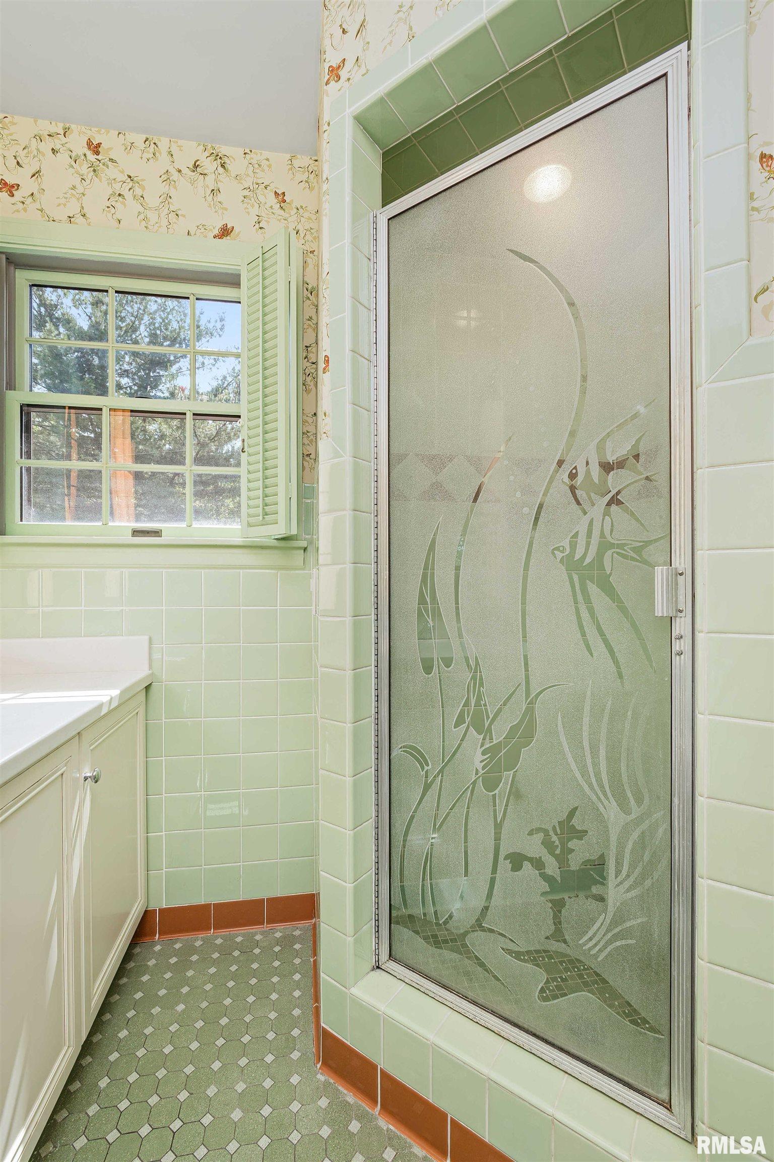 2213 Fairhaven Road Davenport, IA 52803 - Photo 34 of 40 Gallery Image 34