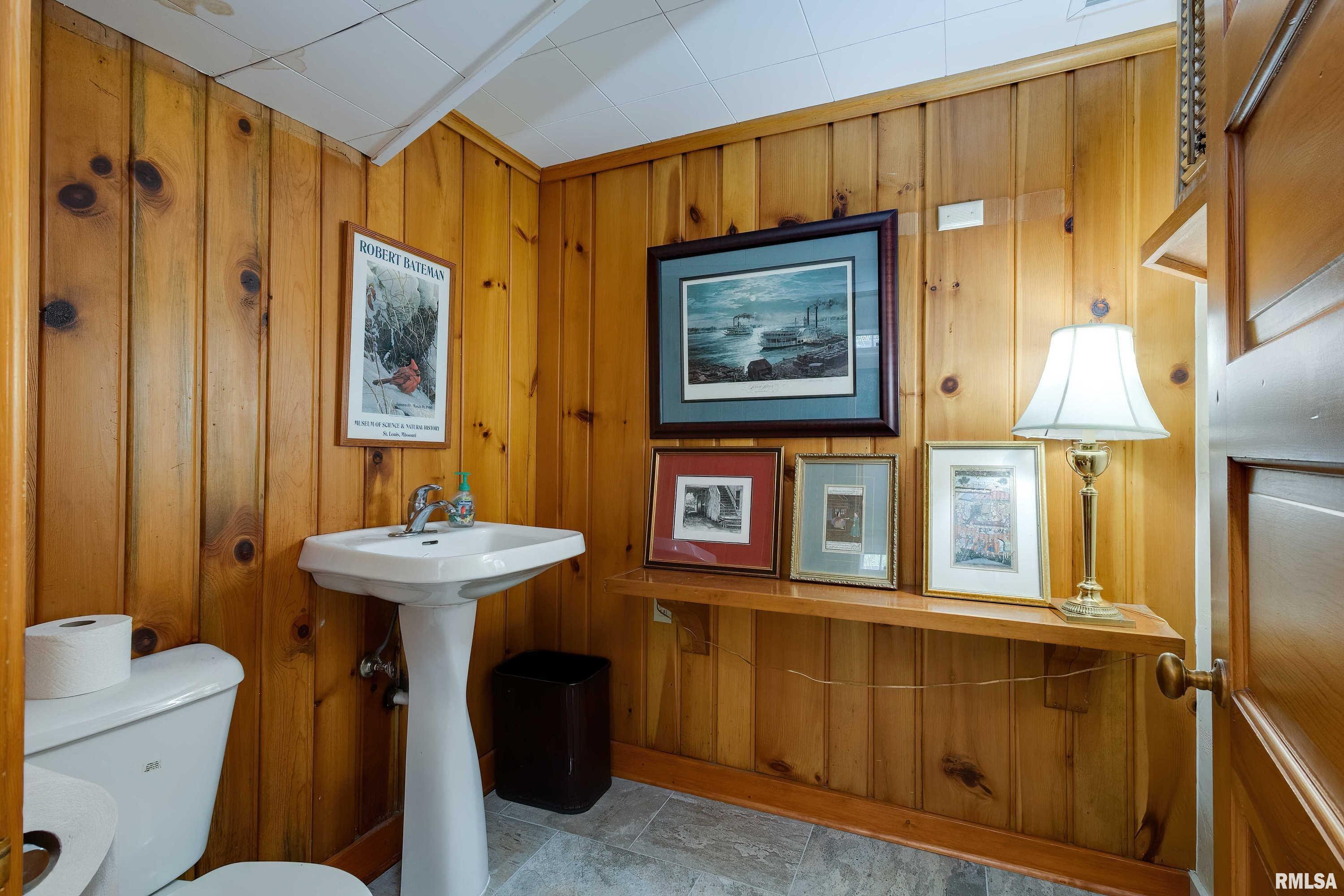2213 Fairhaven Road Davenport, IA 52803 - Photo 40 of 40 Gallery Image 40