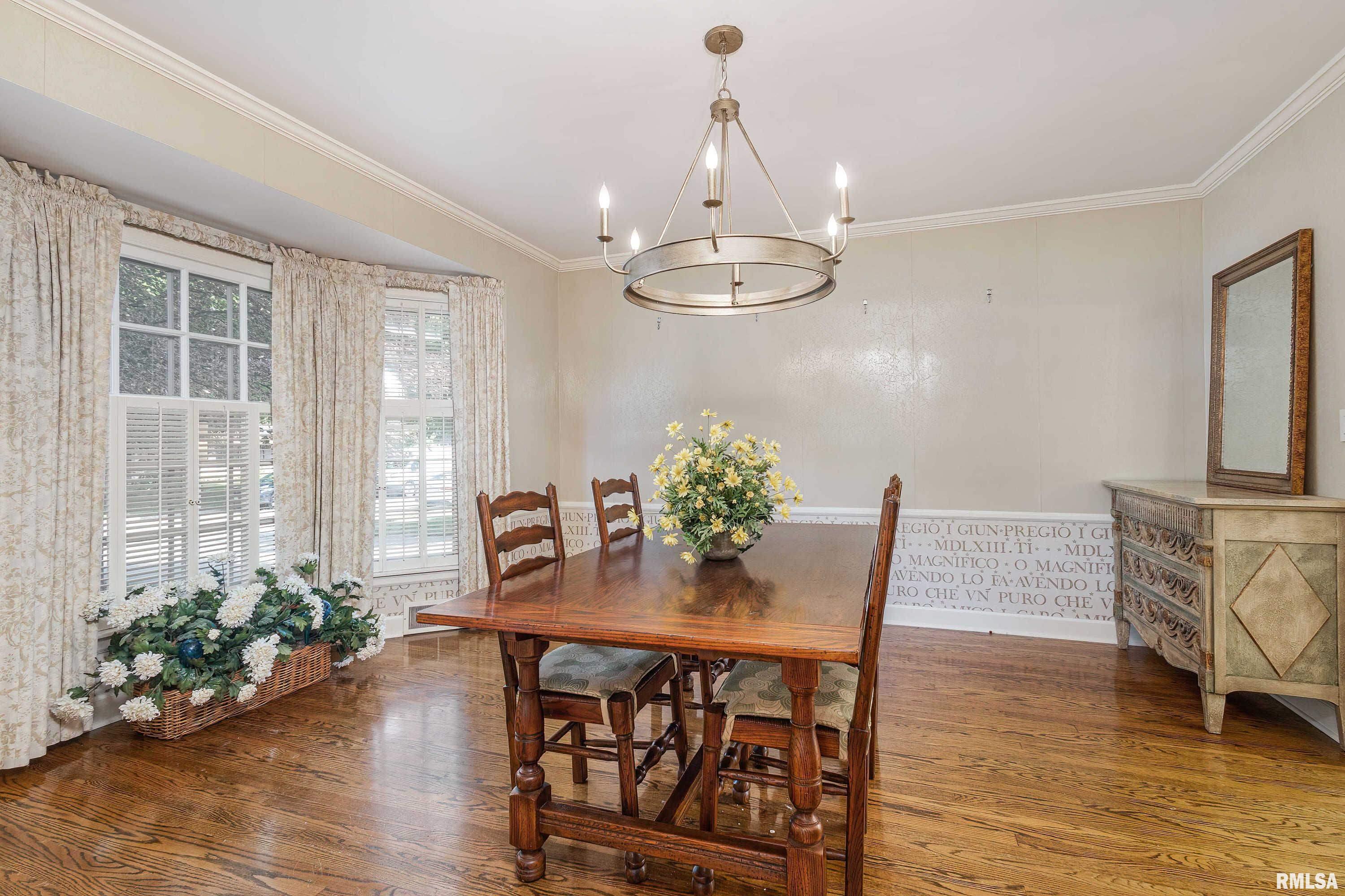 2213 Fairhaven Road Davenport, IA 52803 - Photo 7 of 40 Gallery Image 7