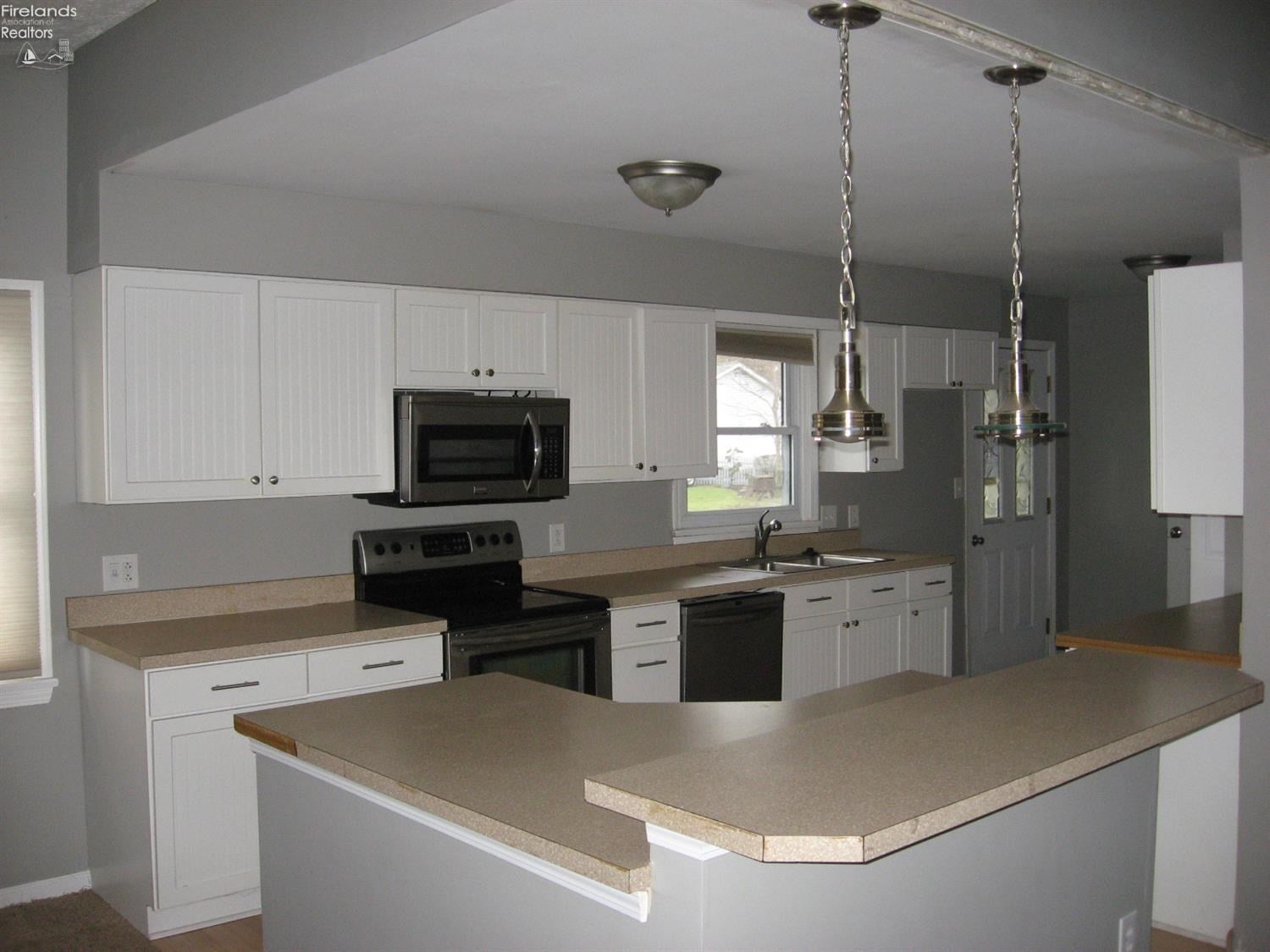 1801 Cleveland Road East Huron, OH 44839 - Photo 3 of 14 Gallery Image 3