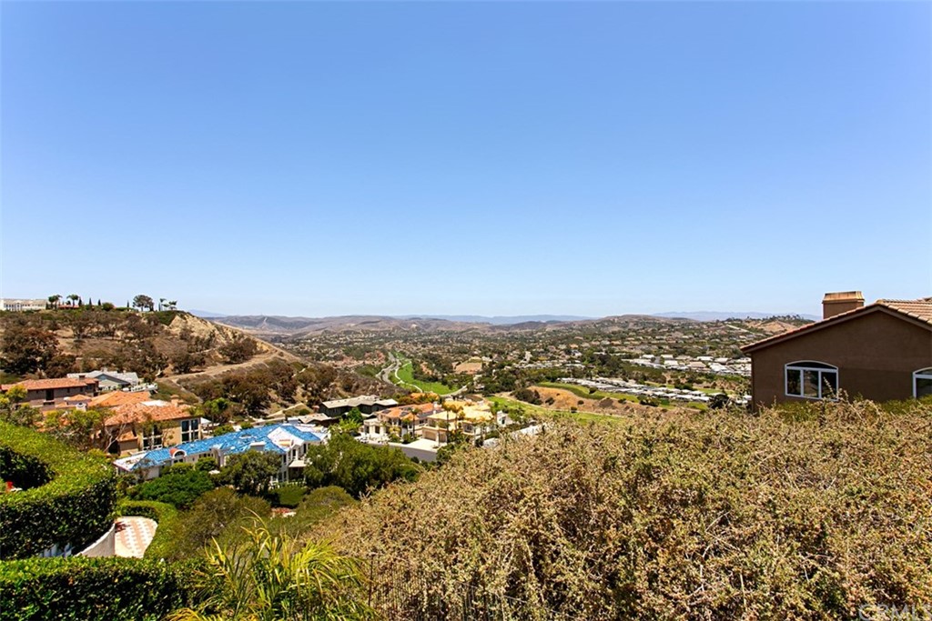 4 Mar Del Rey San Clemente, CA 92673 - Photo 2 of 22