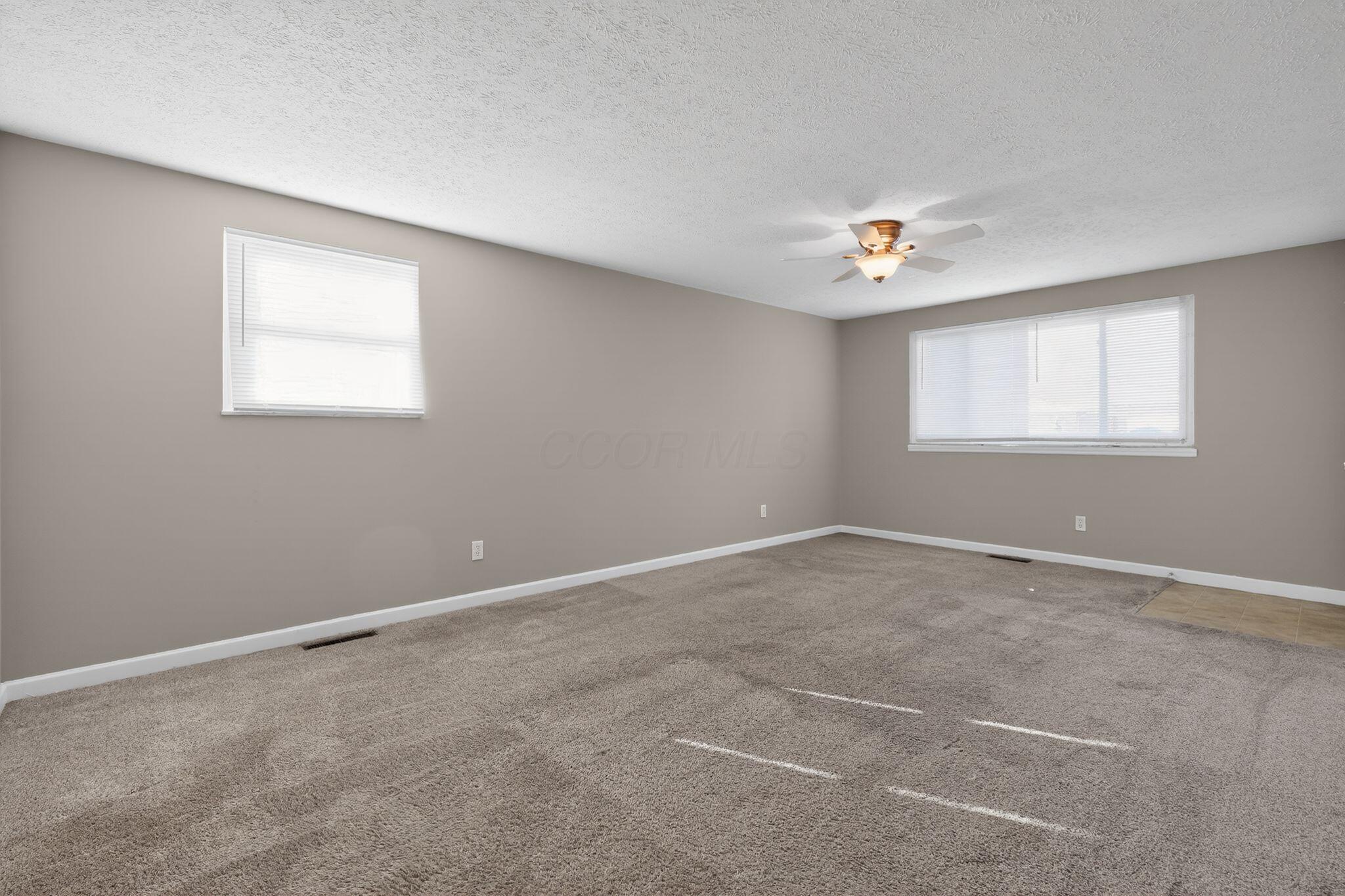 3851 Fairmoor Road Columbus, OH 43228 - Photo 25 of 30 13_3851_Fairmoor_Rd_Columbus_OH_43228-Li