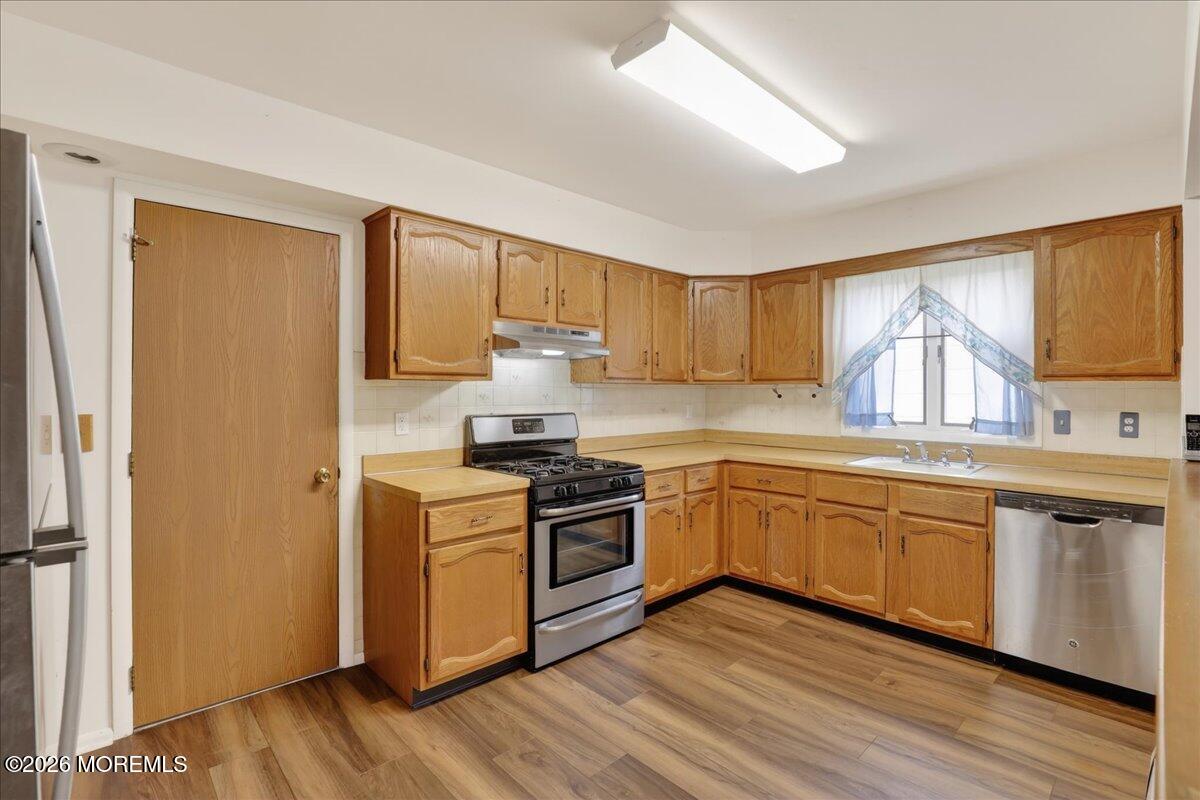 38 Fairfield Road Toms River, NJ 08757 - Photo 17 of 48 17-Kitchen