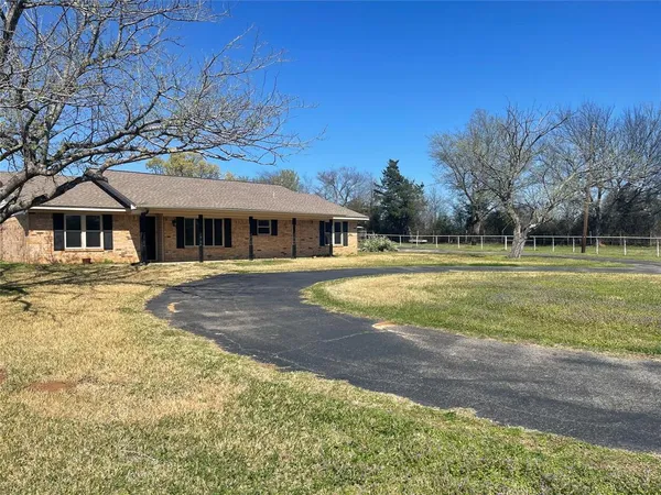 $335,000 | 1624 County Road 1560, Alba, TX 75410