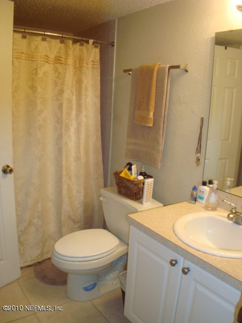 355 Monument Road, Unit 16D2 Jacksonville, FL 32225 - Photo 12 of 18 BATHROOM