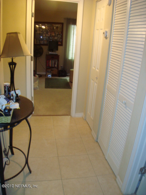 355 Monument Road, Unit 16D2 Jacksonville, FL 32225 - Photo 5 of 18 TILED FOYER