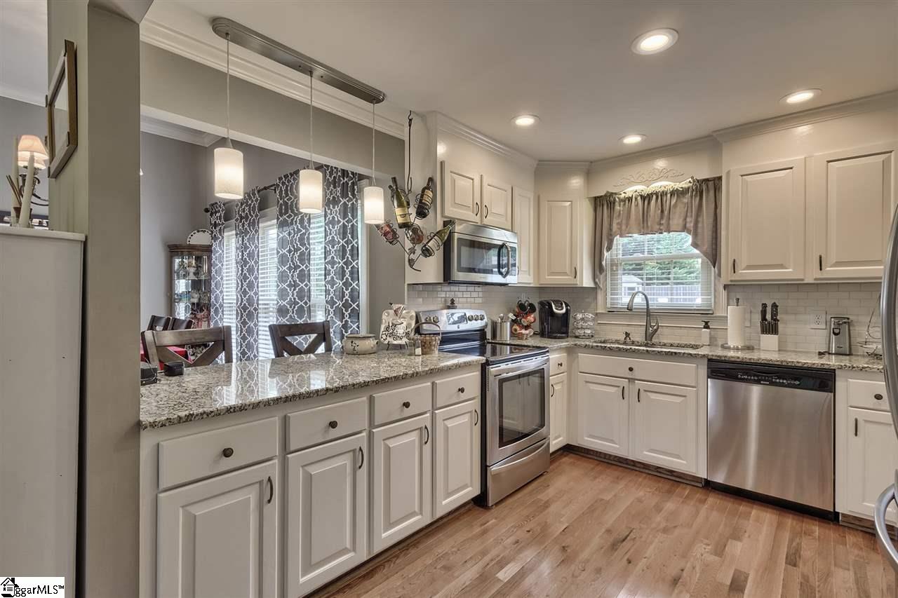 1704 Old Pendleton Road Easley, SC 29642 - Photo 12 of 36 Gallery Image 12