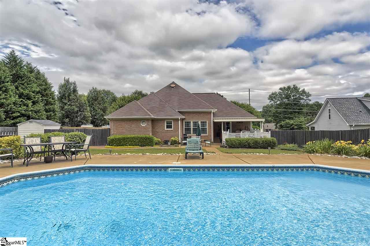 1704 Old Pendleton Road Easley, SC 29642 - Photo 31 of 36 Gallery Image 31