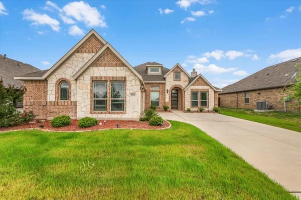 $415,000 | 1021 Longbow Lane, Crowley, TX 76036