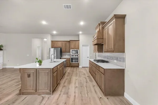 $415,000 | 1021 Longbow Lane, Crowley, TX 76036