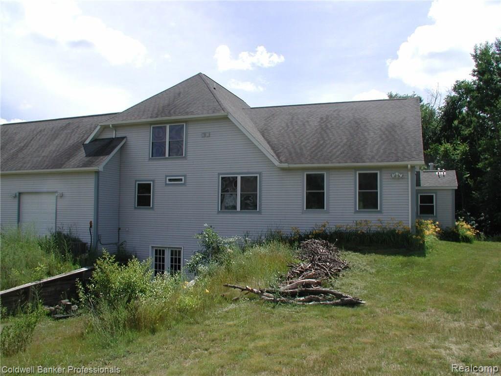151 West Norway Lake Road Lapeer, MI 48446 - Photo 9 of 46 P1010041.JPG