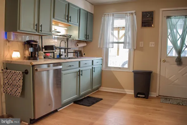 $119,900 | 507 West Olive Street, Mount Carmel, PA 17851