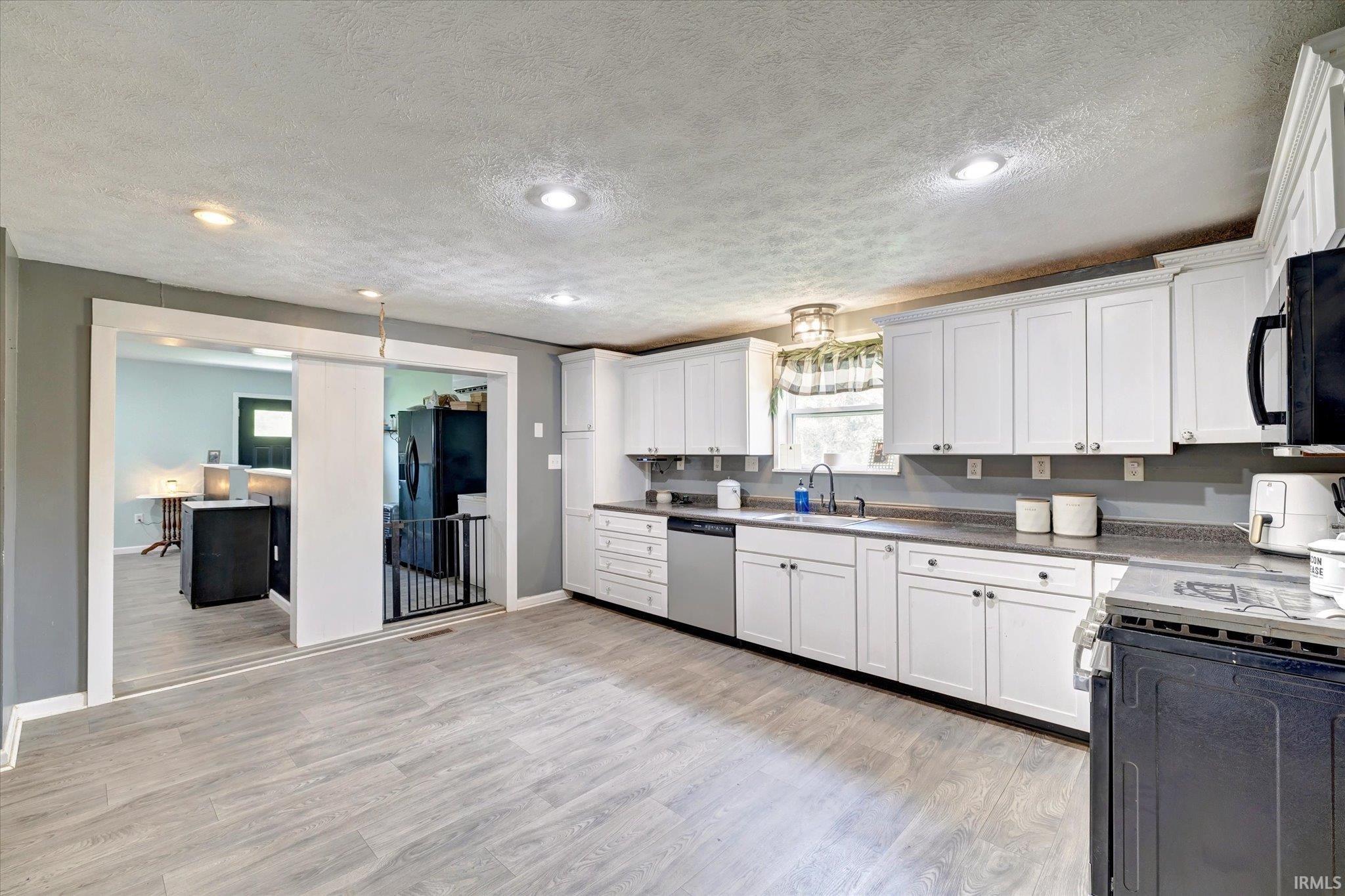 8052 West Ratliff Road Bloomington, IN 47404 - Photo 8 of 36