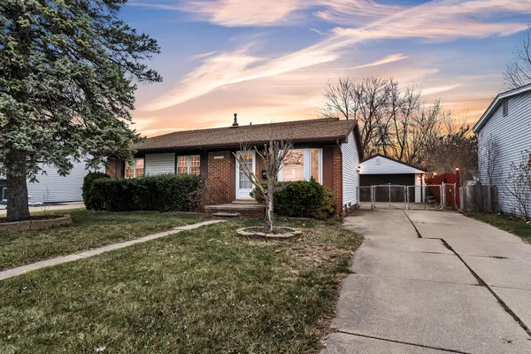 $244,900 | 29210 Florence Street, Garden City, MI 48135