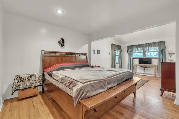 $244,900 | 29210 Florence Street, Garden City, MI 48135