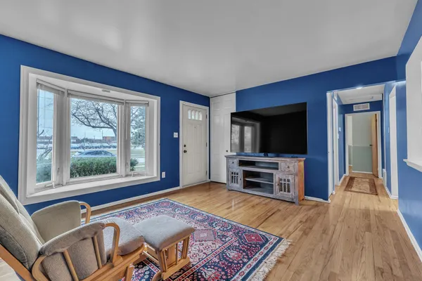 $244,900 | 29210 Florence Street, Garden City, MI 48135