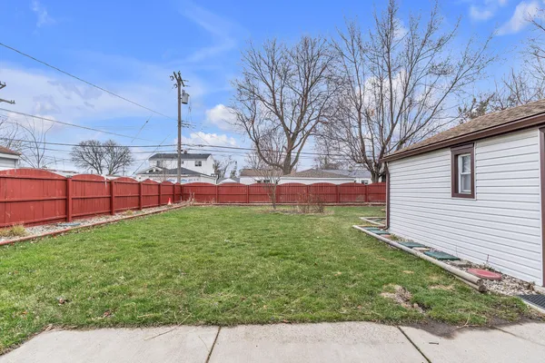 $244,900 | 29210 Florence Street, Garden City, MI 48135