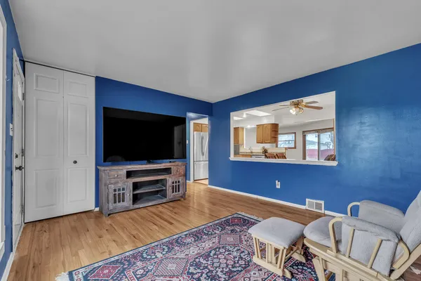 $244,900 | 29210 Florence Street, Garden City, MI 48135