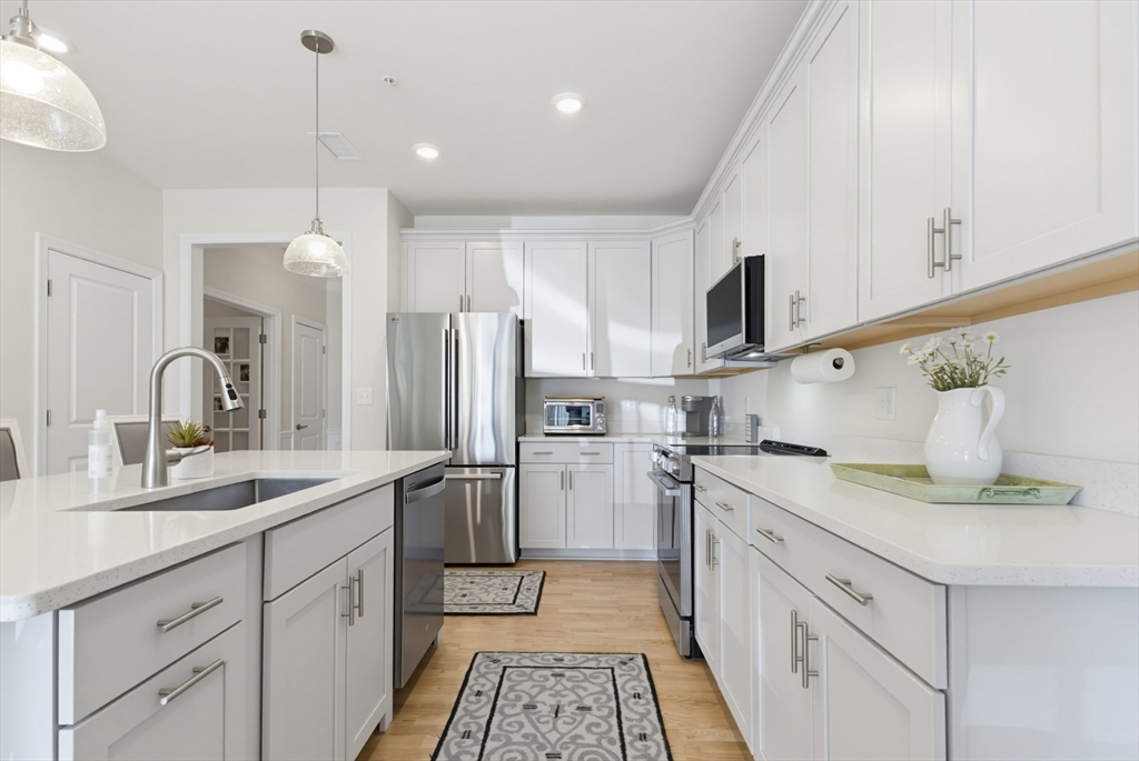 401 Emery Lane, Unit 106 Sudbury, MA 01776 - Photo 12 of 33