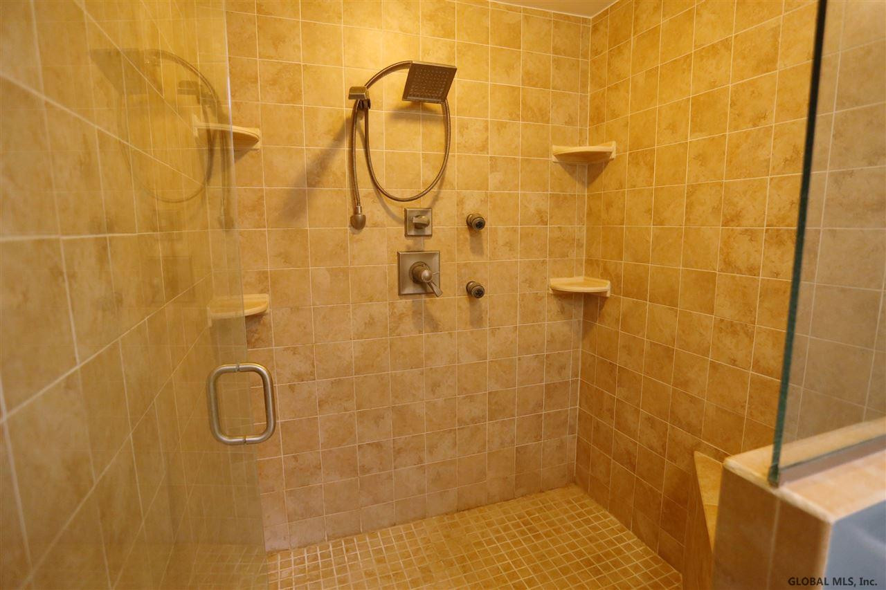 1410 Valencia Road Niskayuna, NY 12309 - Photo 18 of 25 Photo 18