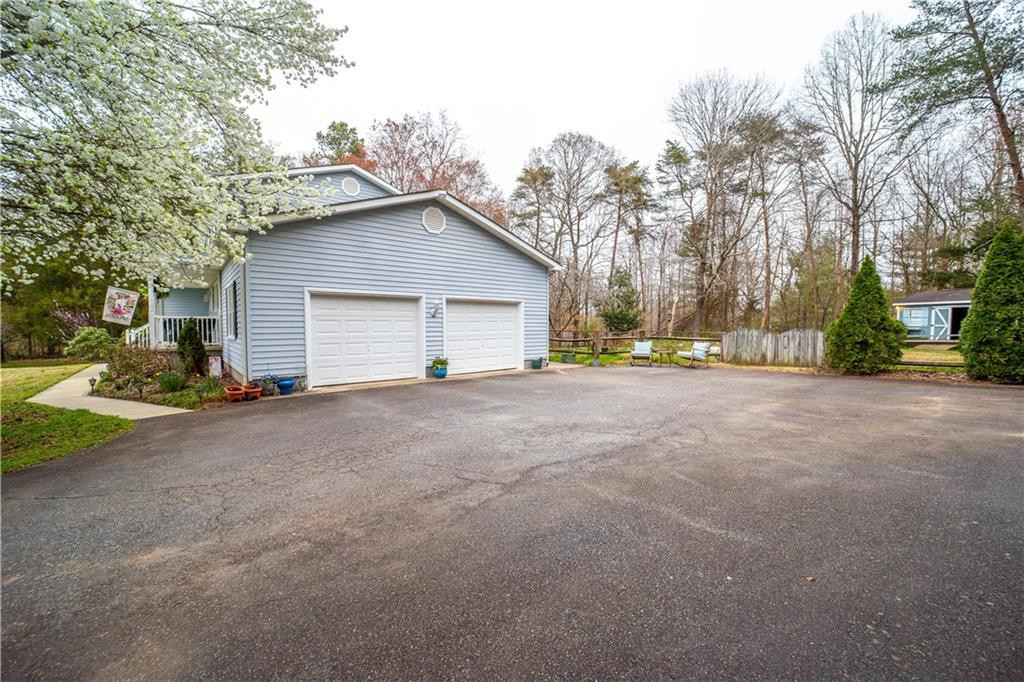 2870 Creek Point Road Graham, NC 27253 - Photo 26 of 36 Gallery Image 26