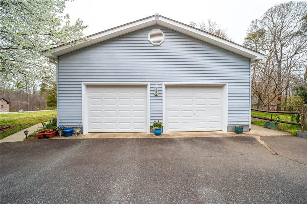 2870 Creek Point Road Graham, NC 27253 - Photo 27 of 36 Gallery Image 27