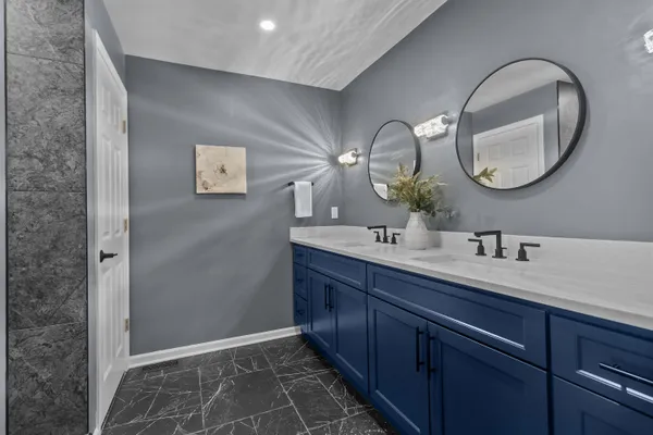 $600,000 | 28679 Driftwood Court, Waterford, WI 53185