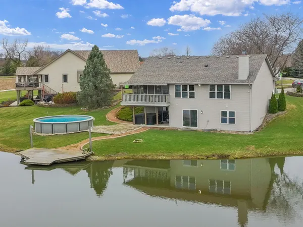 $600,000 | 28679 Driftwood Court, Waterford, WI 53185