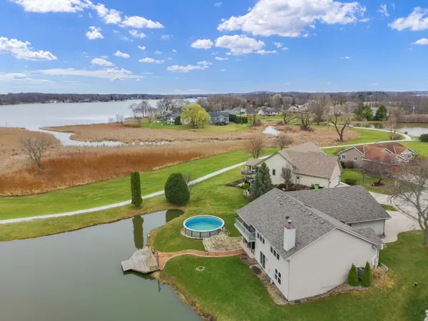 $600,000 | 28679 Driftwood Court, Waterford, WI 53185