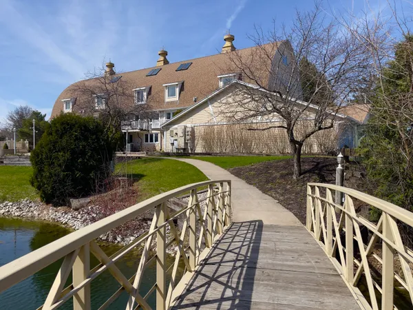 $600,000 | 28679 Driftwood Court, Waterford, WI 53185