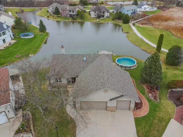 $600,000 | 28679 Driftwood Court, Waterford, WI 53185