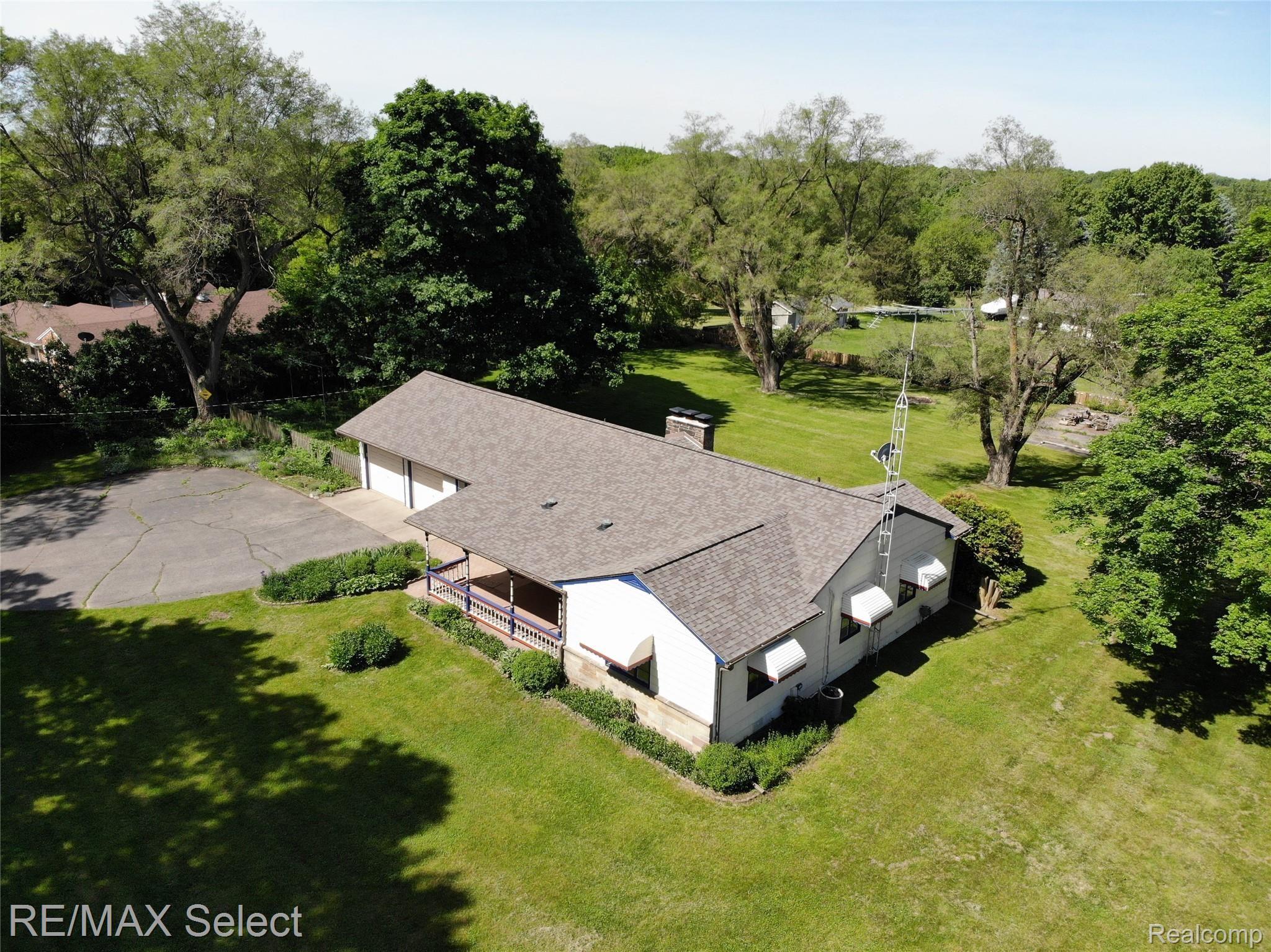 11517 Hartland Road Fenton, MI 48430 - Photo 66 of 79 11517 Hartland Road - Aerial 10.JPG