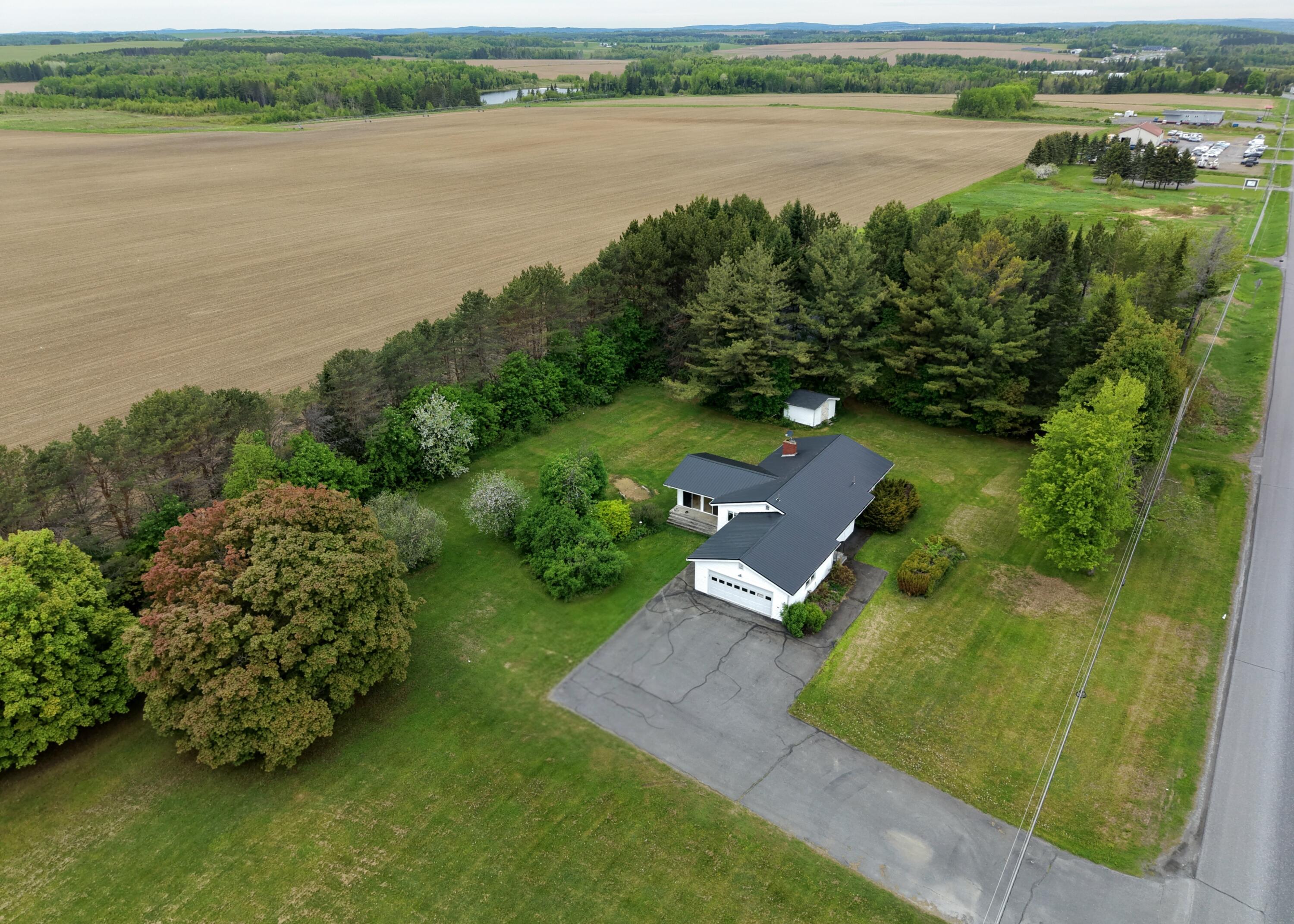 1173 Presque Isle Road Caribou, ME 04736 - Photo 2 of 37 46297