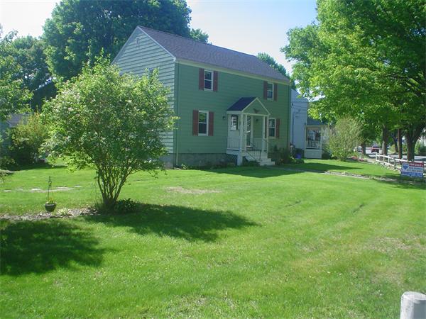43 Jefferson Road, Unit 43 Wakefield, MA 01880 - Photo 2 of 16 Gallery Image 2