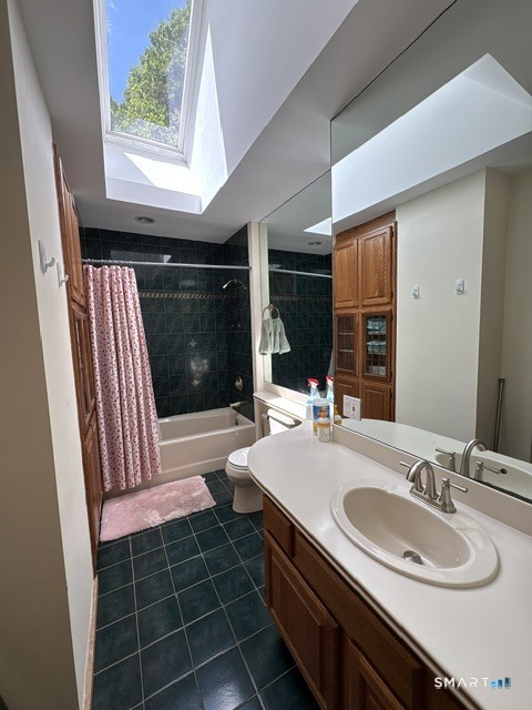 40 Looking Glass Hill Road Litchfield, CT 06750 - Photo 26 of 33 a bathroom with a sink double vanity and a mirror