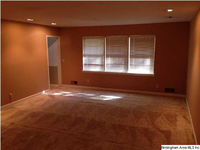 829 Rockingham Road Birmingham, AL 35235 - Photo 6 of 13