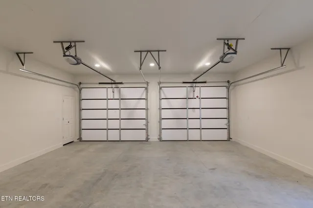 $389,000 | 2662 Cumberland Lakes Drive, Monterey, TN 38574