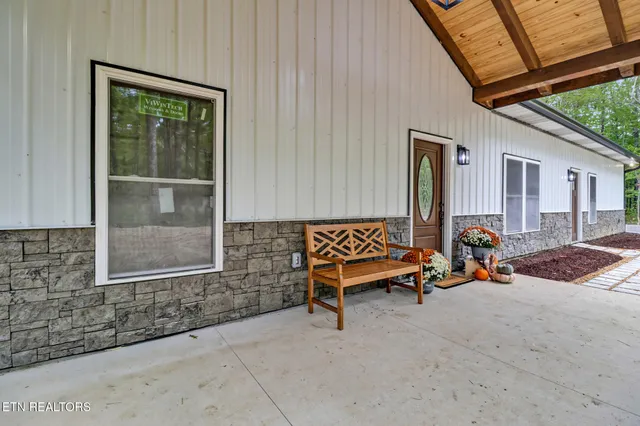 $389,000 | 2662 Cumberland Lakes Drive, Monterey, TN 38574