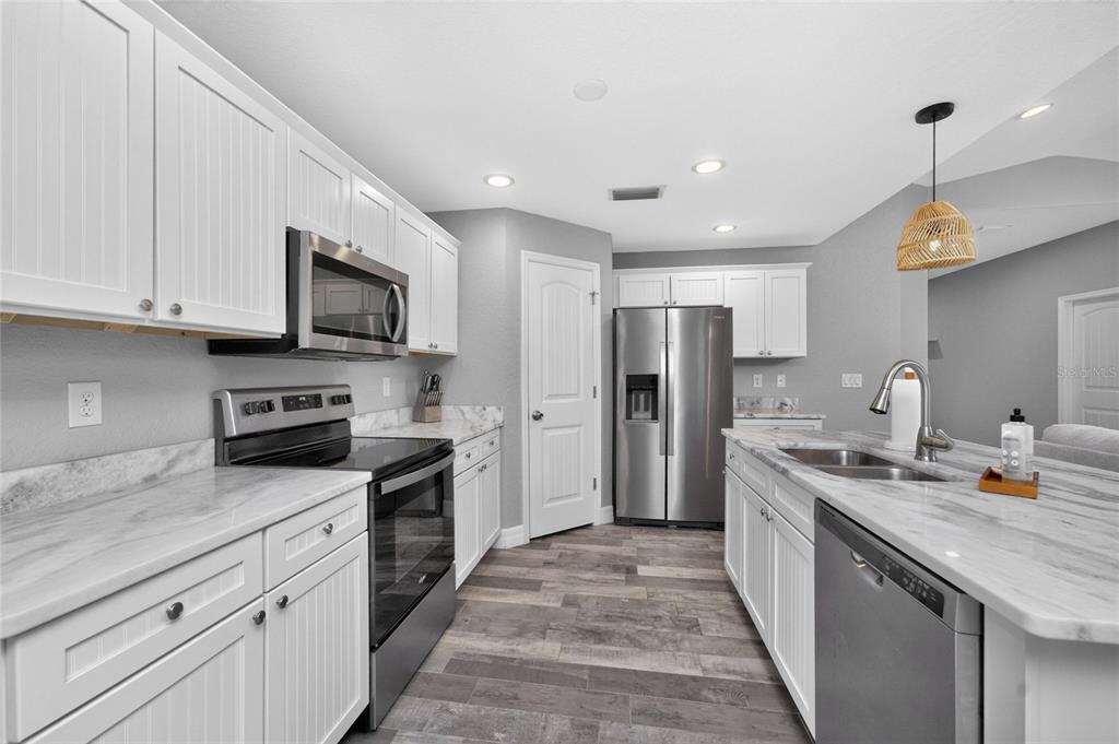 310 Albatross Road Rotonda West, FL 33947 - Photo 5 of 48 Gallery Image 5