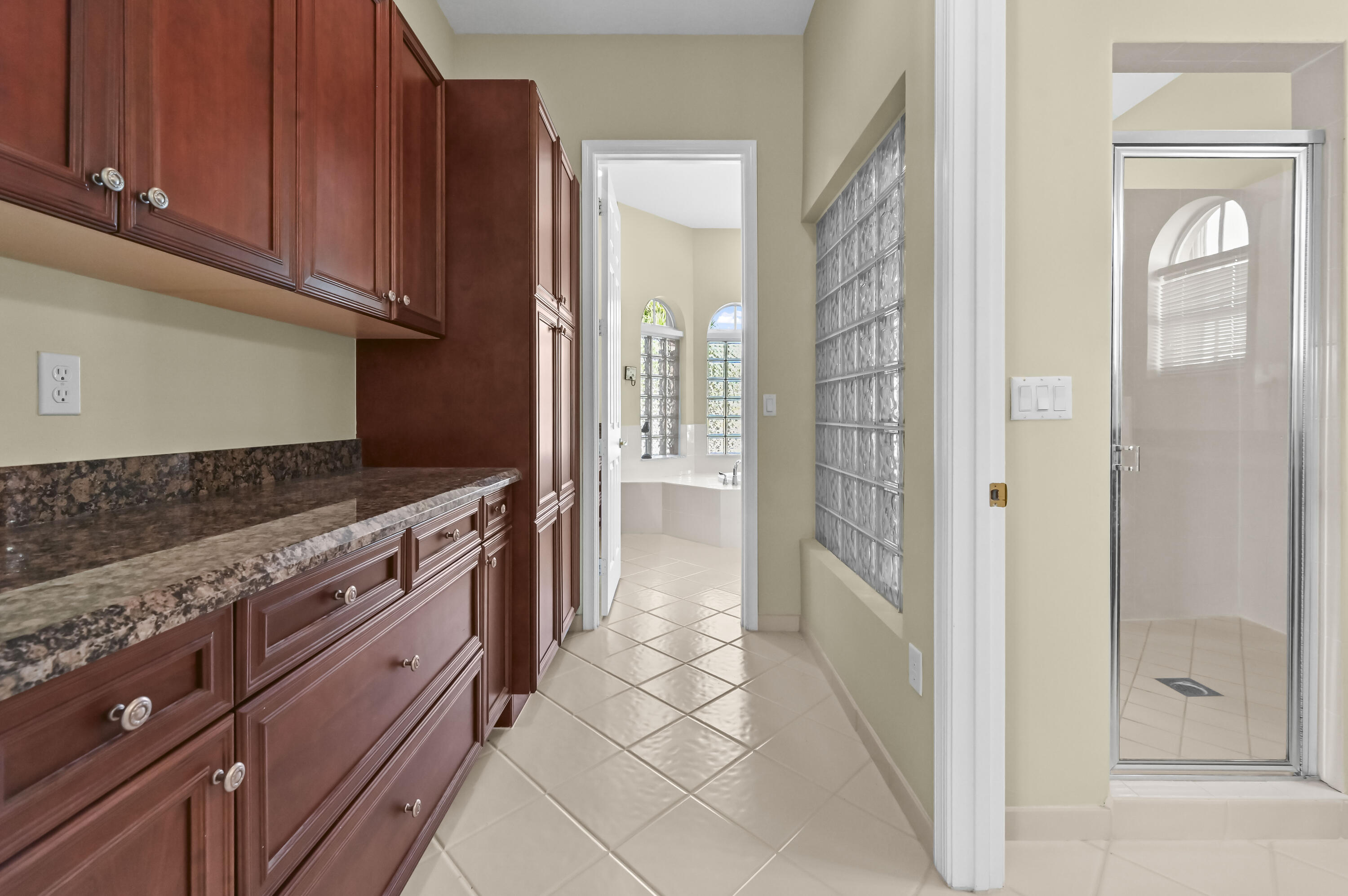 3111 Hamblin Way Wellington, FL 33414 - Photo 22 of 66 42 Bathroom 01